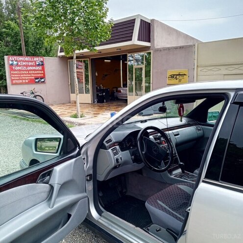 Mercedes E 200 1988, 234,815 km - 2.0 l - Goranboy