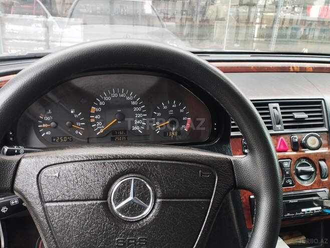 Mercedes C 240 1999, 250,000 km - 2.4 l - Ağcabədi