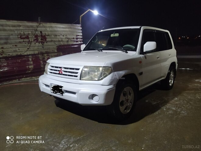 Mitsubishi Pajero io 2000, 300,000 km - 1.8 л - Bakı