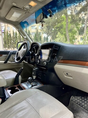 Mitsubishi Pajero 2007, 275,000 km - 3.0 л - Bakı