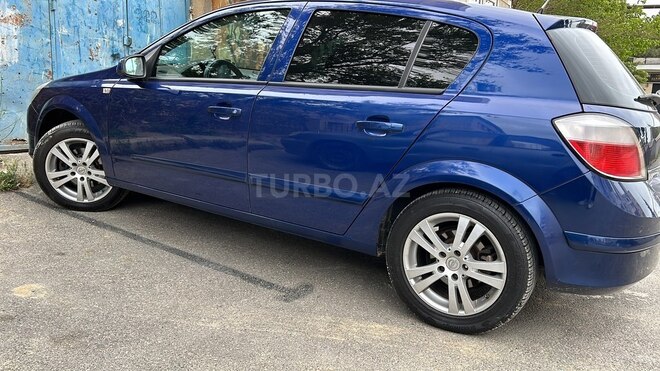 Opel Astra 2005, 260,000 km - 1.8 l - Bakı