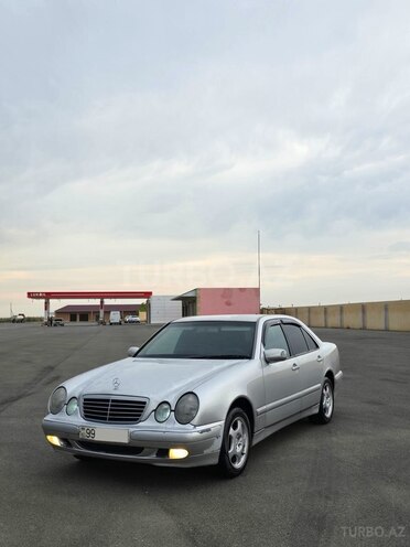 Mercedes E 220 d 1998, 500,285 km - 2.2 л - İmişli