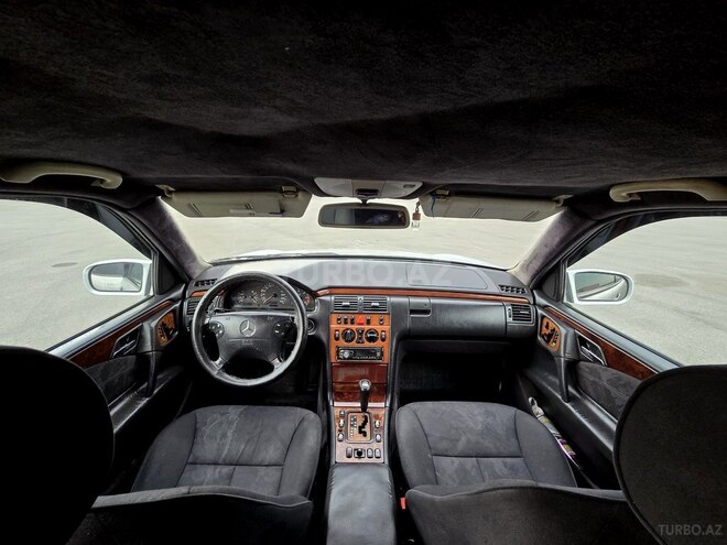 Mercedes E 220 d 1998, 500,285 km - 2.2 л - İmişli