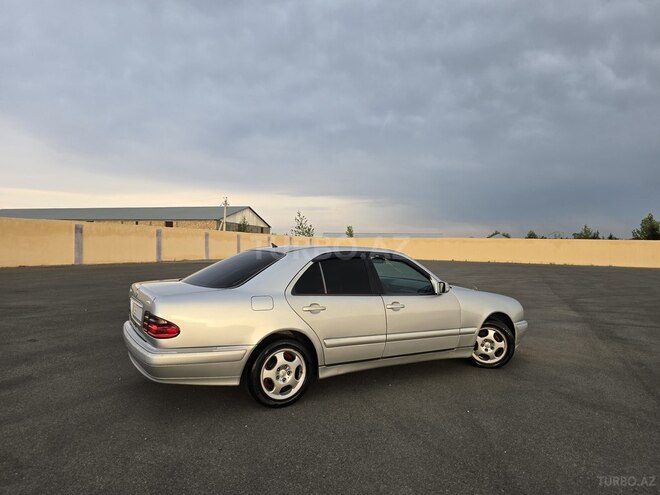 Mercedes E 220 d 1998, 500,285 km - 2.2 л - İmişli