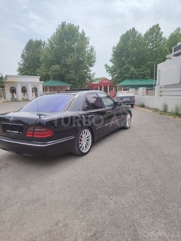 Mercedes E 280 2001, 342,000 km - 2.8 l - Tərtər