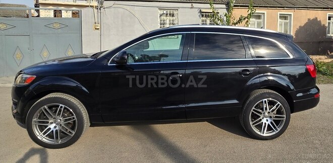 Audi Q7 2006, 255,000 km - 4.2 л - Gəncə