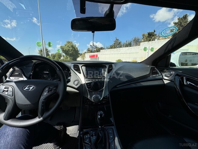 Hyundai Grandeur-9