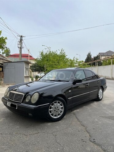 Mercedes E 240 1998, 368,000 km - 2.4 l - Bakı