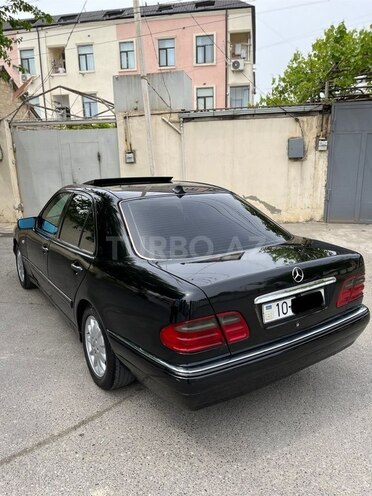 Mercedes E 240 1998, 368,000 km - 2.4 l - Bakı