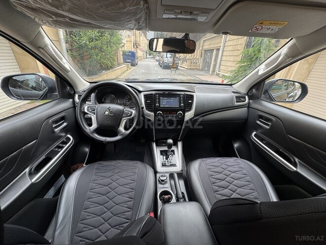 Mitsubishi L200 2021, 46,000 km - 2.4 л - Bakı