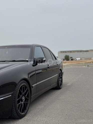 Mercedes E 320 2000, 415,000 km - 3.2 l - Bakı
