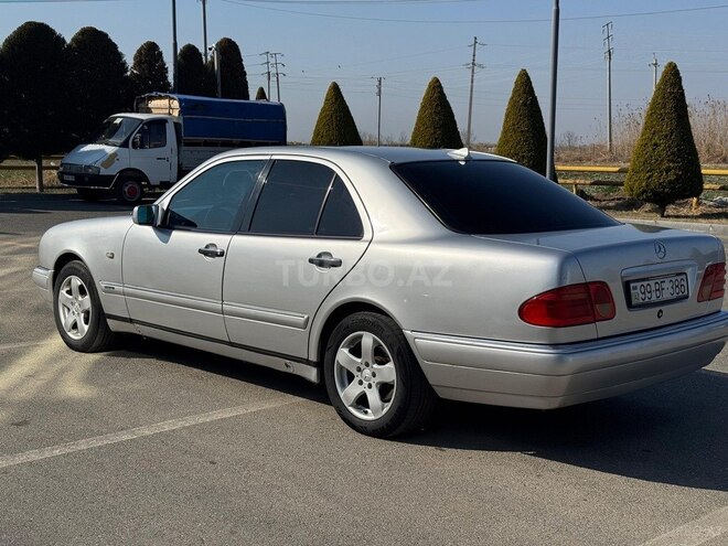 Mercedes E 240 1998, 287,000 km - 2.4 l - Bakı