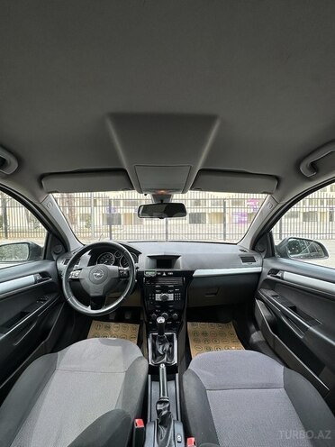 Opel Astra 2010, 164,000 km - 1.4 l - Bakı