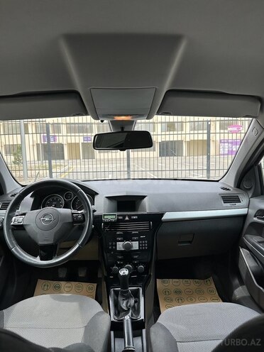Opel Astra 2010, 164,000 km - 1.4 l - Bakı
