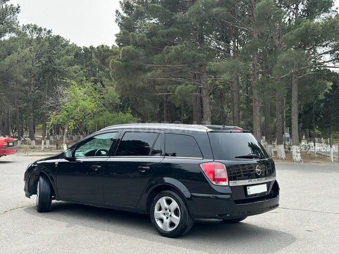 Opel Astra 2010, 164,000 km - 1.4 l - Bakı