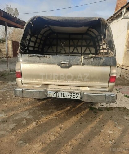 Mitsubishi L200 2005, 335,000 km - 2.5 l - Salyan