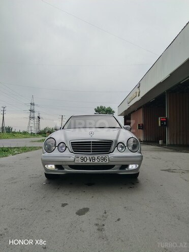 Mercedes E 220 d 2000, 448,000 km - 2.2 l - Göyçay