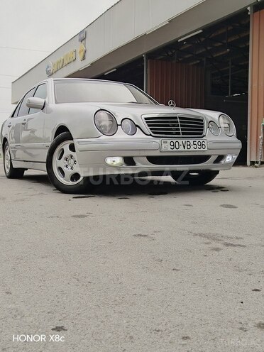 Mercedes E 220 d 2000, 448,000 km - 2.2 l - Göyçay