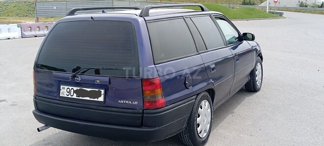 Opel Astra 1995, 250,000 km - 1.6 л - Bakı