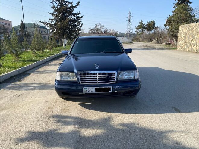 Mercedes C 180 1995, 289,000 km - 1.8 л - Quba