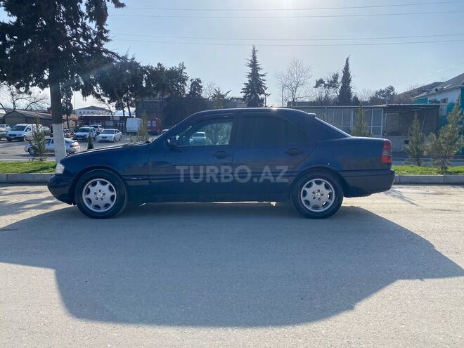 Mercedes C 180 1995, 289,000 km - 1.8 л - Quba