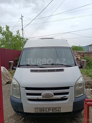 Ford Transit 2009, 733,638 km - 2.4 л - Quba