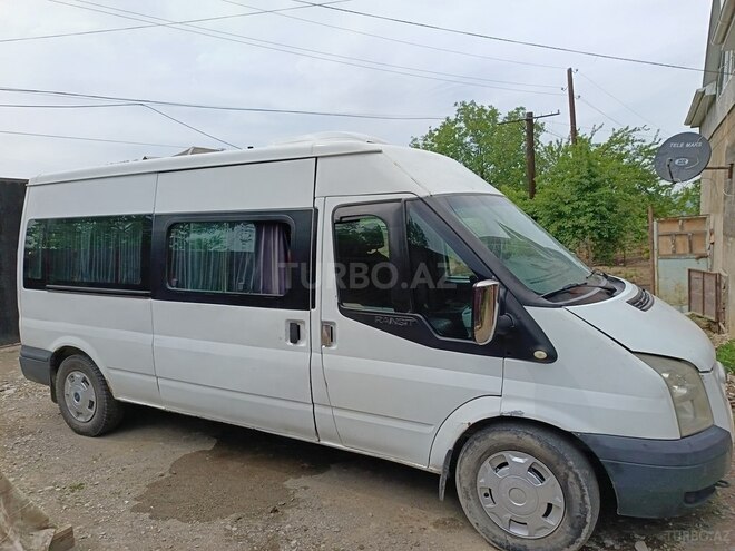 Ford Transit 2009, 733,638 km - 2.4 л - Quba