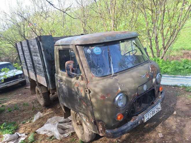 UAZ 452 1976, 300,000 km - 2.5 l - Gədəbəy