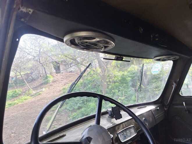 UAZ 452 1976, 300,000 km - 2.5 l - Gədəbəy