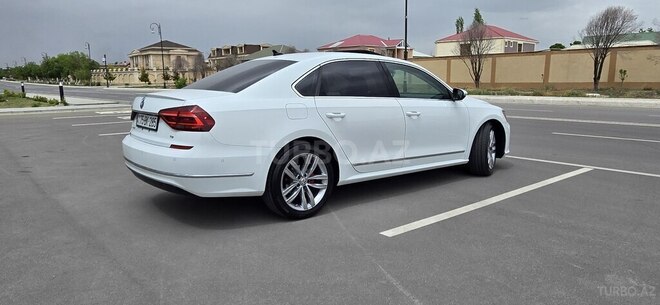 Volkswagen Passat 2017, 126,800 km - 2.0 l - Naxçıvan