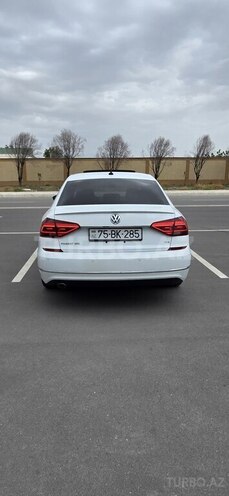 Volkswagen Passat 2017, 126,800 km - 2.0 l - Naxçıvan