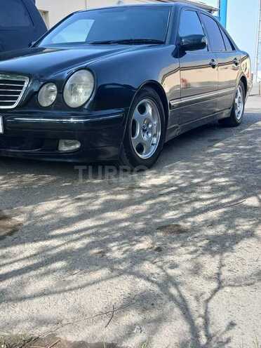 Mercedes E 280 1999, 381,109 km - 2.8 l - Bakı