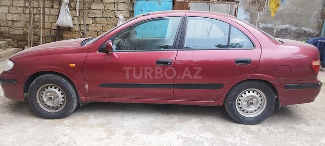 Nissan Sunny 2001, 300,000 km - 1.6 l - Bakı