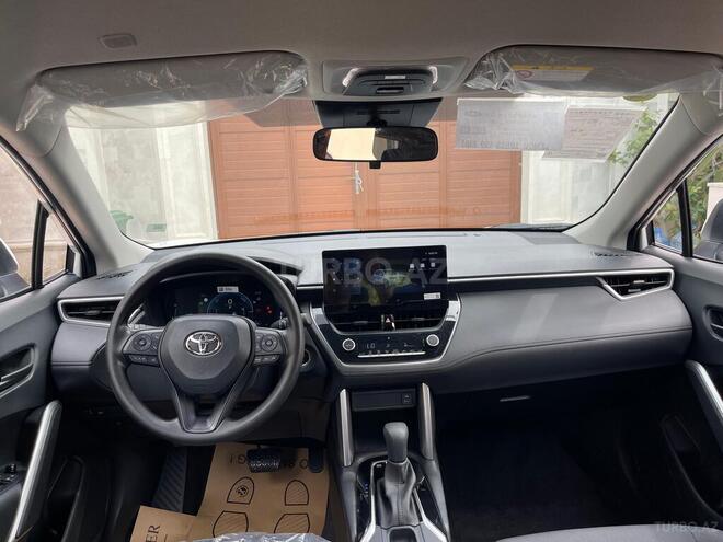Toyota Corolla Cross 2025, 0 km - 2.0 л - Bakı