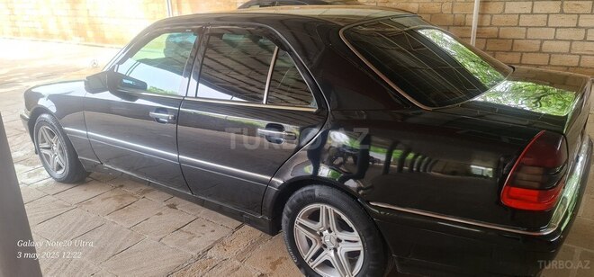 Mercedes C 230 1998, 329,900 km - 2.3 l - Salyan