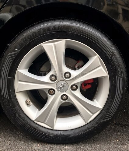Hyundai Elantra 2015, 186,040 km - 1.8 l - Bakı