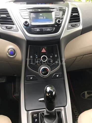 Hyundai Elantra 2015, 186,040 km - 1.8 l - Bakı