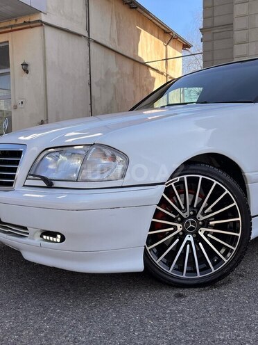Mercedes C 240 1998, 320,000 km - 2.4 l - Gəncə