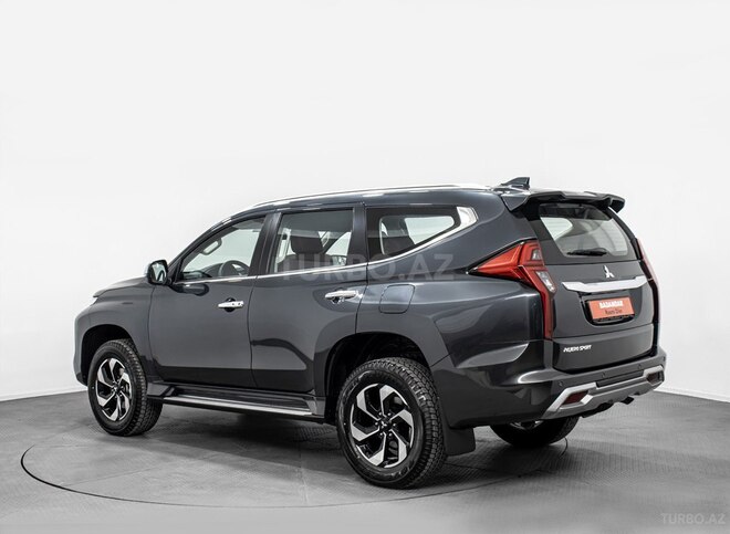 Mitsubishi Pajero Sport-2