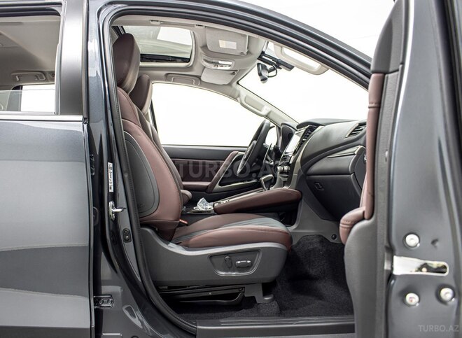 Mitsubishi Pajero Sport-30