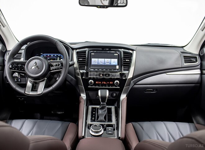 Mitsubishi Pajero Sport-15