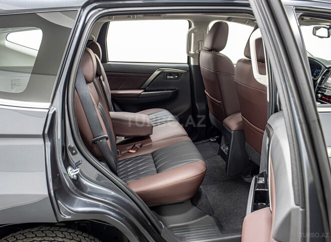 Mitsubishi Pajero Sport-28
