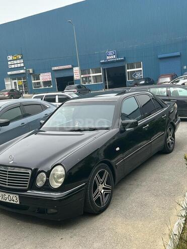 Mercedes E 280 1998, 439,000 km - 2.8 l - Bakı