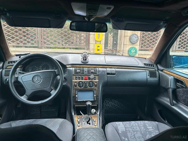 Mercedes E 280 1998, 439,000 km - 2.8 l - Bakı