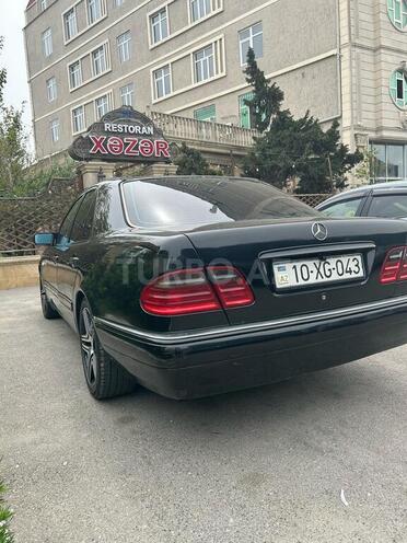 Mercedes E 280 1998, 439,000 km - 2.8 l - Bakı
