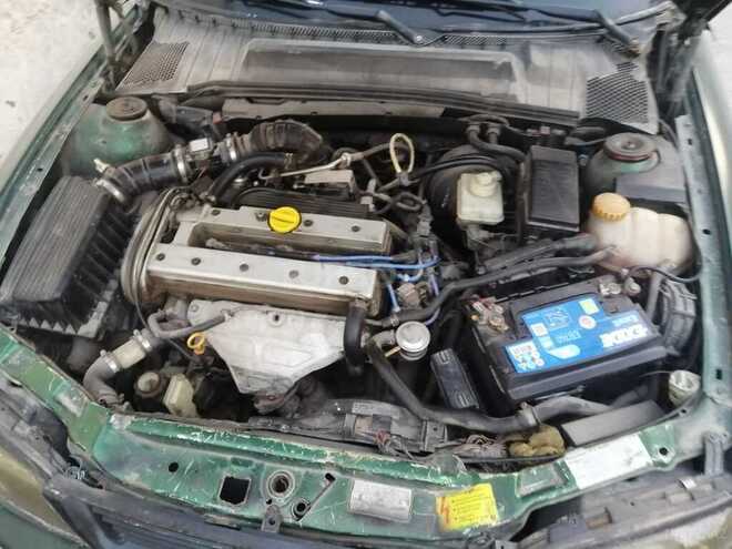 Opel Vectra 1997, 270,000 km - 2.0 l - Bakı