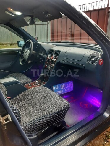 Mercedes C 200 1998, 398,000 km - 2.0 л - Masallı