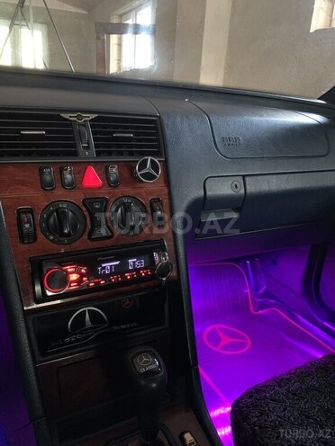 Mercedes C 200 1998, 398,000 km - 2.0 л - Masallı
