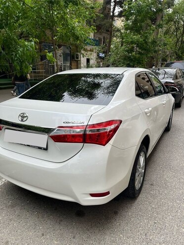 Toyota Corolla 2015, 248,000 km - 1.6 l - Bakı
