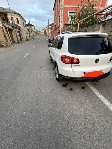 Volkswagen Tiguan 2009, 210,000 km - 2.0 l - Bakı